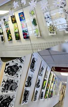 Lazdijų meno mokyklos Šeštokų dailės skyriaus mokinių grafikos ir tapybos darbų paroda