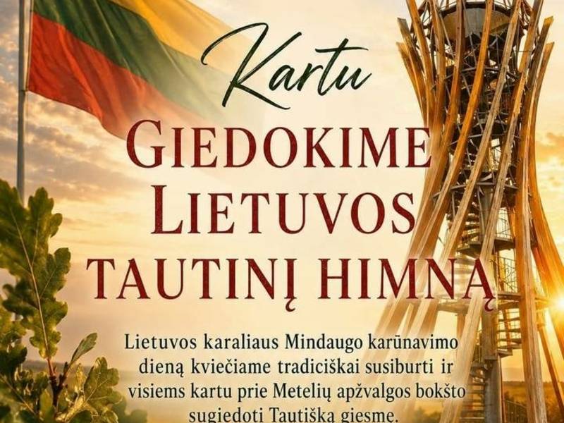 Odśpiewanie hymnu narodowego na wieży widokowej w Meteliach